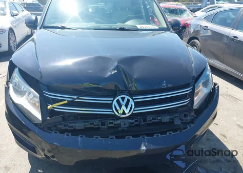 2017 Volkswagen Tiguan 2.0T/2.0T S из США, поврежденный, VIN WVGAV7AX8HK024679